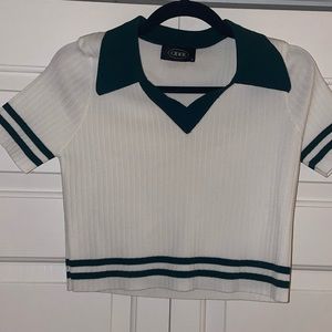 Green and white crop top size L